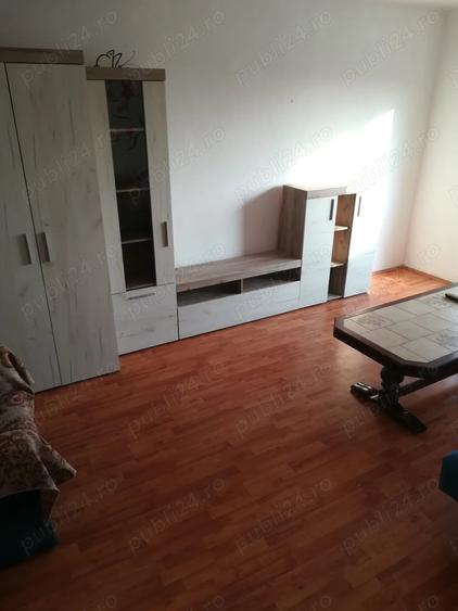 Apartament cu 3 camere decomandat în Aradul Nou