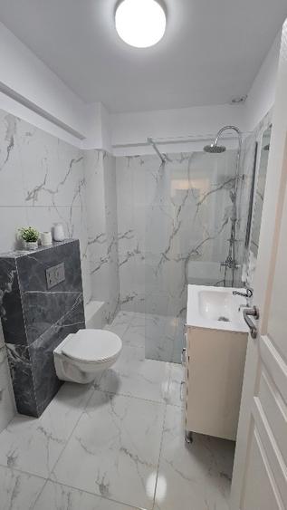 Apartament cu 2 camere semidecomandat, mobilat în Miroslava