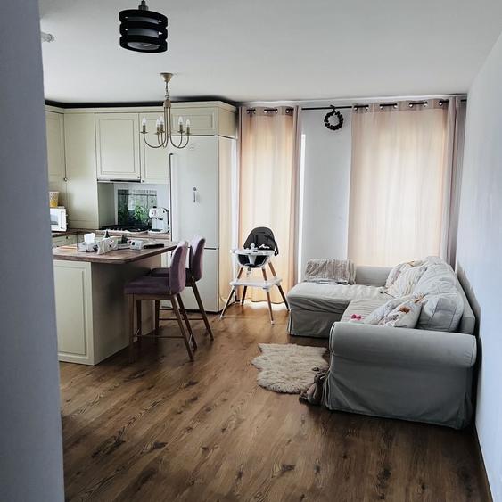 Apartament cu 3 camere decomandat în Apahida
