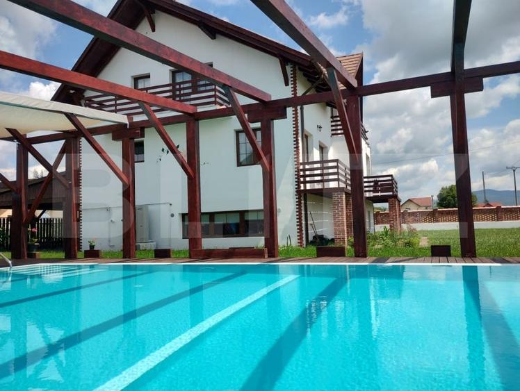 Hotel/Pensiune, de 406 mp, în Prejmer