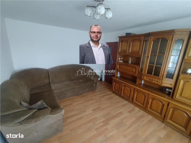 Apartament cu 2 camere, mobilat în Oravița