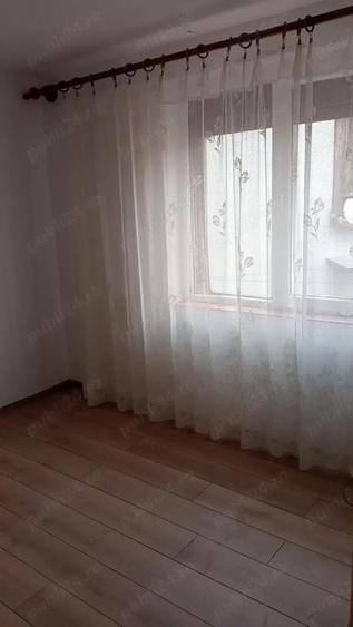 Apartament cu 3 Camere de Vanzare, Ultracentral, Alesd - 2