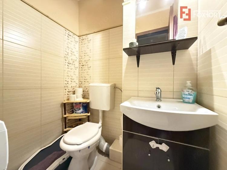 Apartament cu 3 camere decomandat în Torontalului
