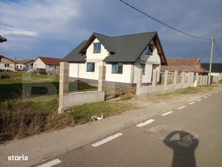 Casă cu 4 camere în Totoi