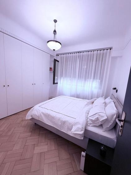 Apartament cu 3 camere, mobilat în P-ța Romană