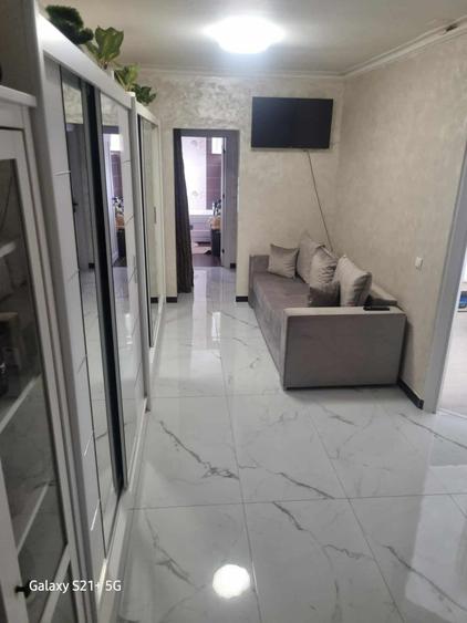 Apartament cu 3 camere în Florești