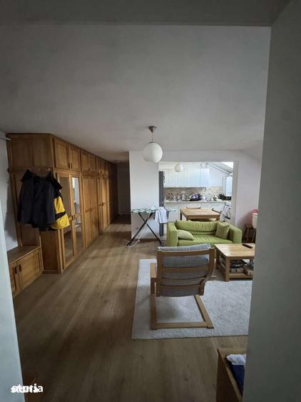 Apartament cu 3 camere în Florești