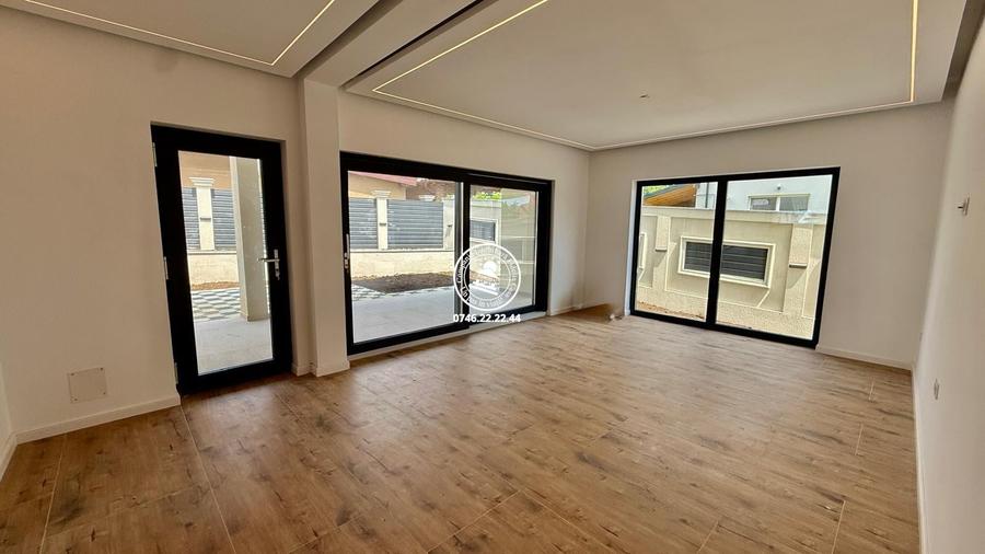 Casă cu 5 camere cu Teren 400 Mp în Valea Lupului