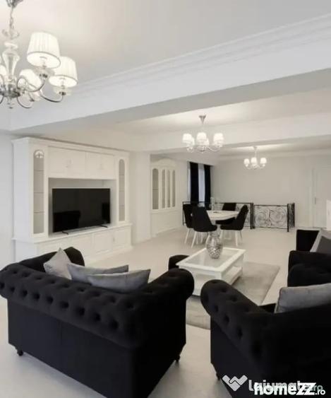 Apartament cu 5 camere decomandat în 1 Mai