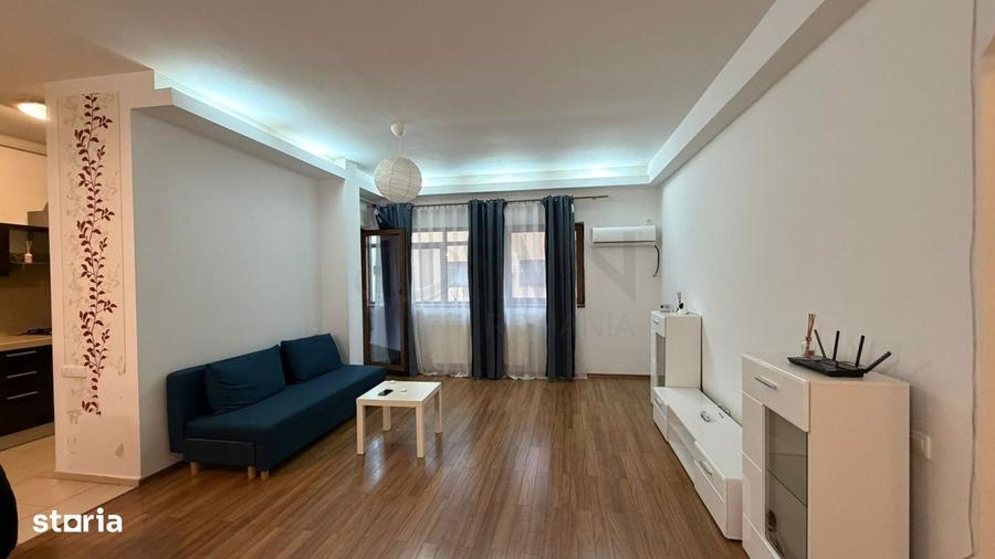 Apartament cu 3 camere semidecomandat în Central