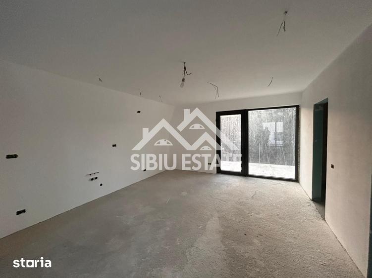 Casă cu 4 camere cu Teren 1000 Mp în Porumbacu de Jos