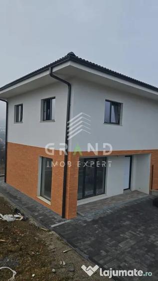 Casă cu 4 camere cu Teren 420 Mp în Chinteni