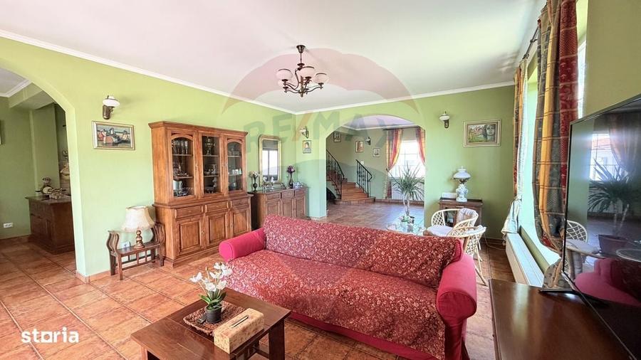 Casă cu 4 camere în Sârbi