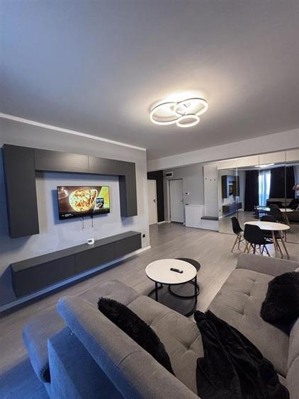 Apartament cu 2 camere decomandat, mobilat în Exterior Sud