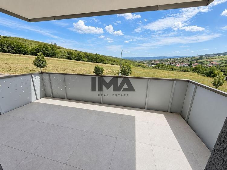 Apartament cu 3 camere semidecomandat în Iris