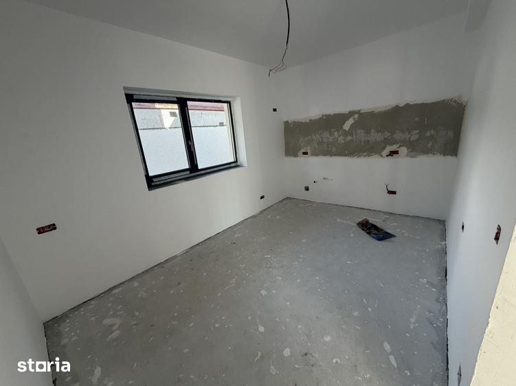 Casă cu 4 camere cu Teren 250 Mp în Central