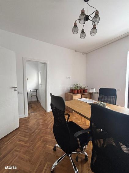 Apartament cu 3 camere, mobilat în Pieptănari