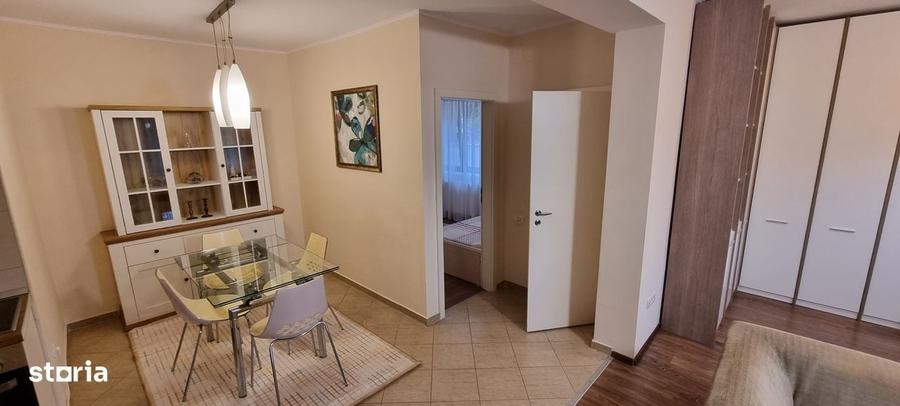Apartament cu 3 camere decomandat în Olimpia-Stadion