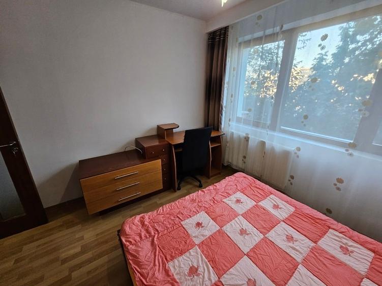 Apartament cu 2 camere semidecomandat, mobilat în Unirii