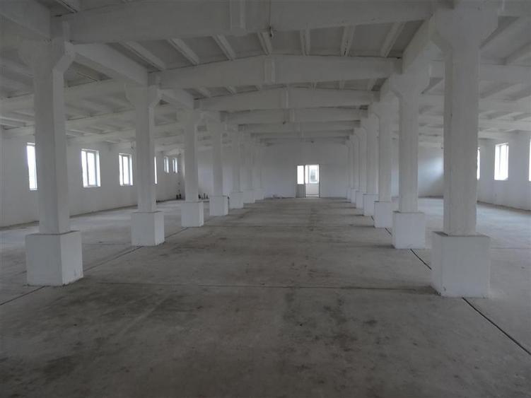 Spațiu industrial, de 200 mp, în Grădiște