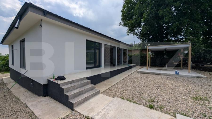 Casă individuală cu 3 camere cu Teren 900 Mp în Răzvad