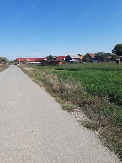 Teren de 2325 mp, în Lunca Calnicului