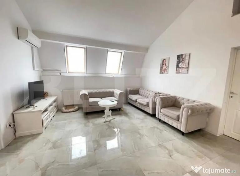 Apartament cu 3 camere decomandat în Rogerius