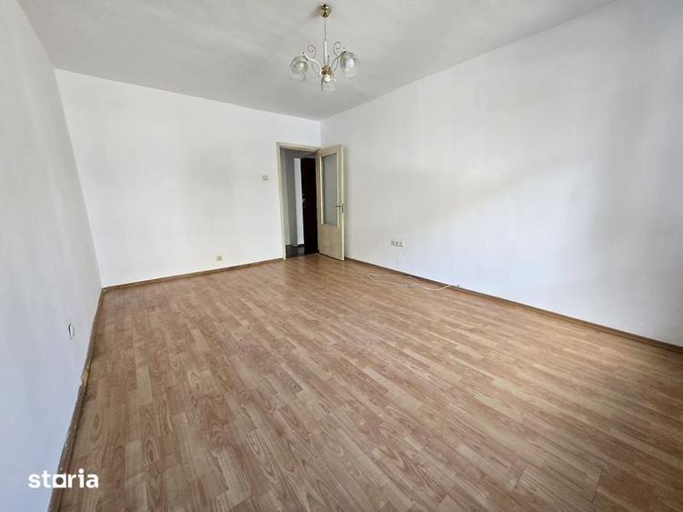 Garsonieră în Sânmartin