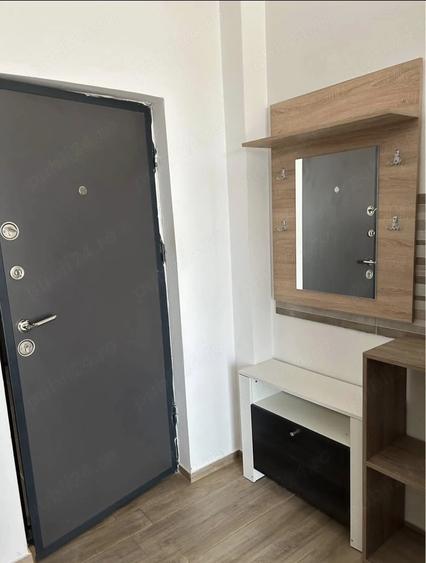 Apartament cu 2 camere semidecomandat în Giroc