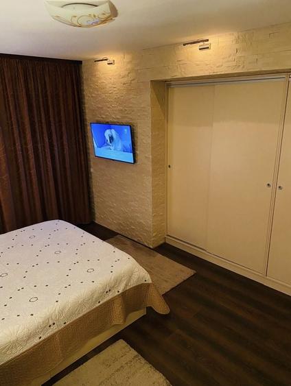 Apartament cu 2 camere decomandat în Tractorul