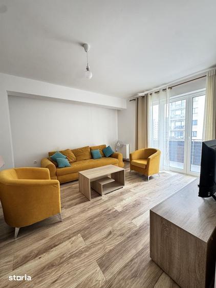 Apartament cu 3 camere în Tractorul