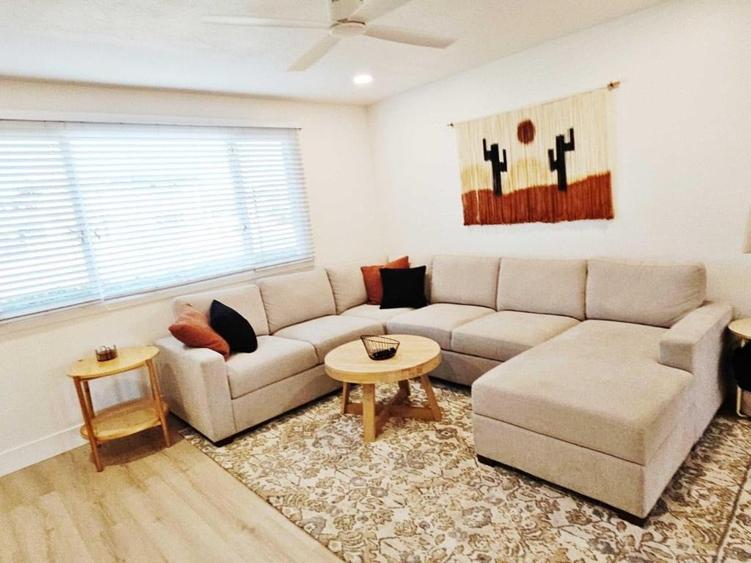 Apartament cu 3 camere decomandat în Victoriei