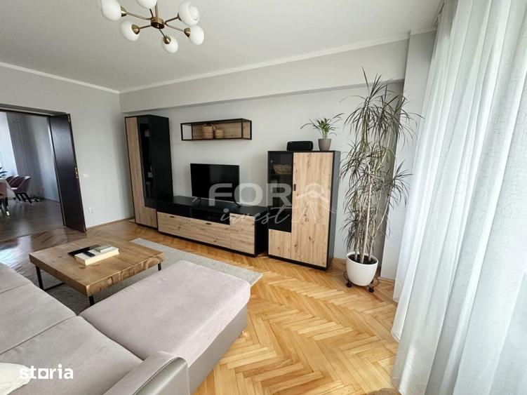 Apartament cu 3 camere decomandat în Orașul Nou