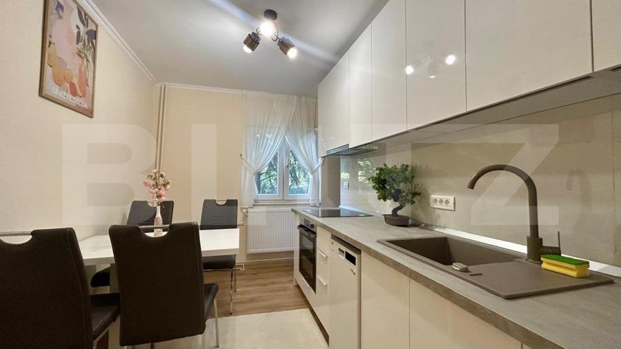 Apartament cu 3 camere decomandat, mobilat în Nufărul