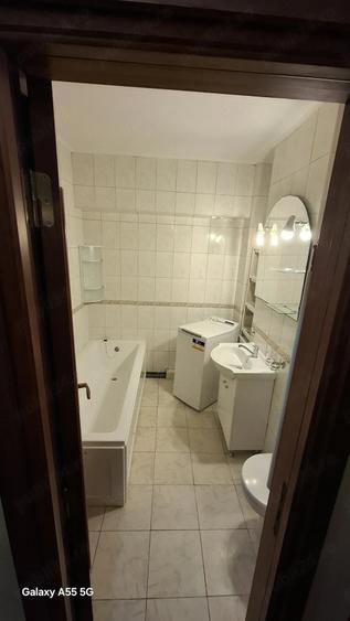 Apartament cu 2 camere decomandat în Moșilor