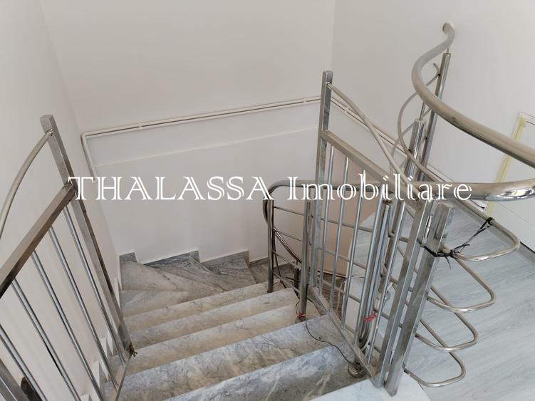 Apartament cu 5 camere decomandat în Calea Severinului