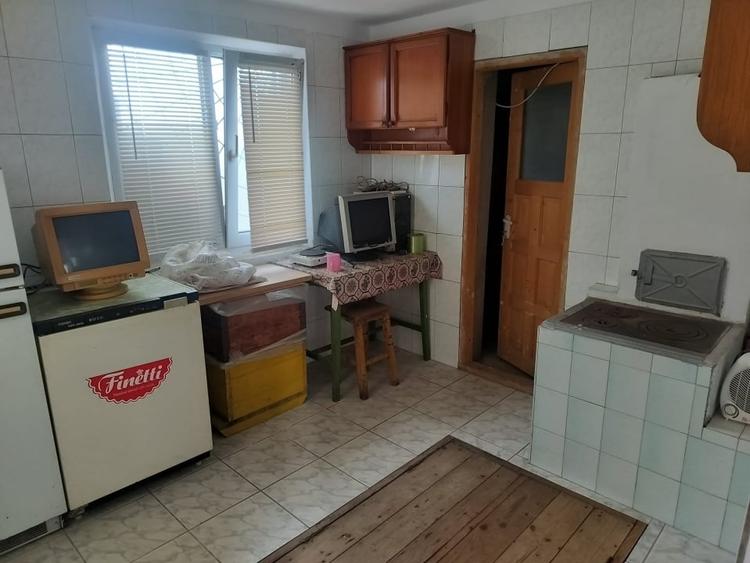 Casă individuală cu 2 camere cu Garaj în Malu Mare