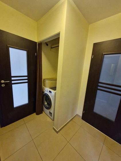 Apartament cu 2 camere decomandat în Calea București