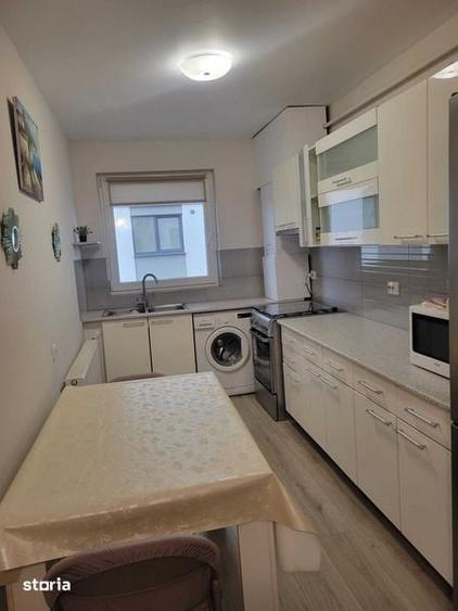 Inchiriez apartament cu 2 camere si parcare - 1