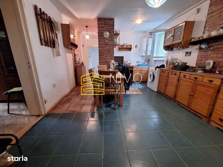 Apartament cu 3 camere în Corunca