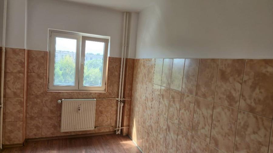 Apartament cu 2 camere decomandat în Lujerului