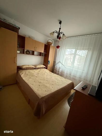 Apartament cu 2 camere decomandat, mobilat în Podul de Fier