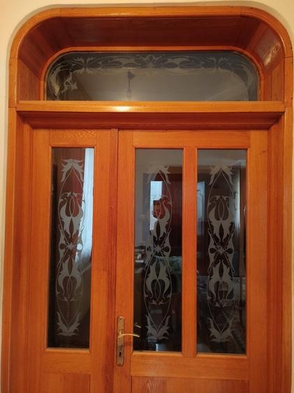 Casă individuală cu 7 camere cu Canalizare în Rahova