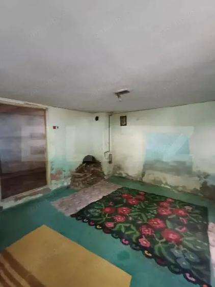 Casă cu 2 camere cu Teren 400 Mp în Turda
