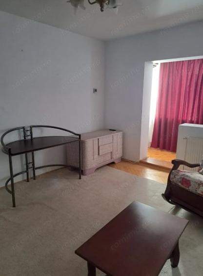 Apartament cu 2 camere decomandat, mobilat în Girocului