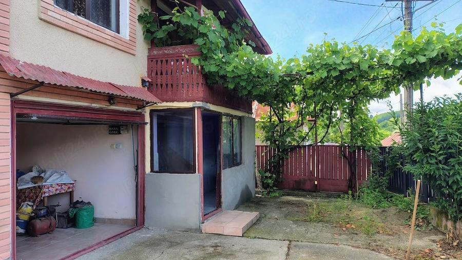 Casă cu Teren 850 Mp în Gușoianca