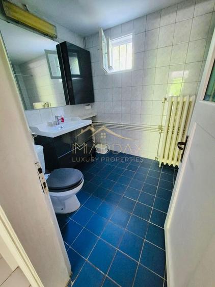 Casă individuală cu 6 camere cu Canalizare în Domenii