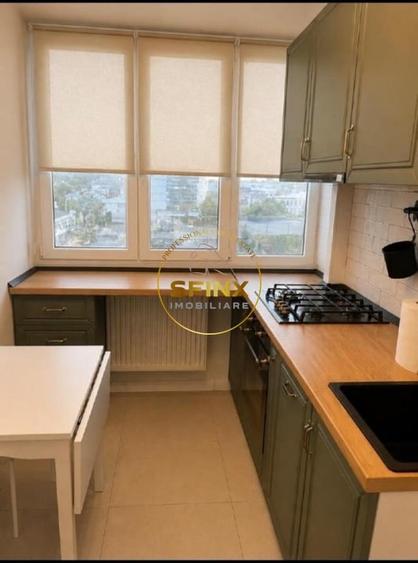 Apartament cu 3 camere semidecomandat, mobilat în Tineretului