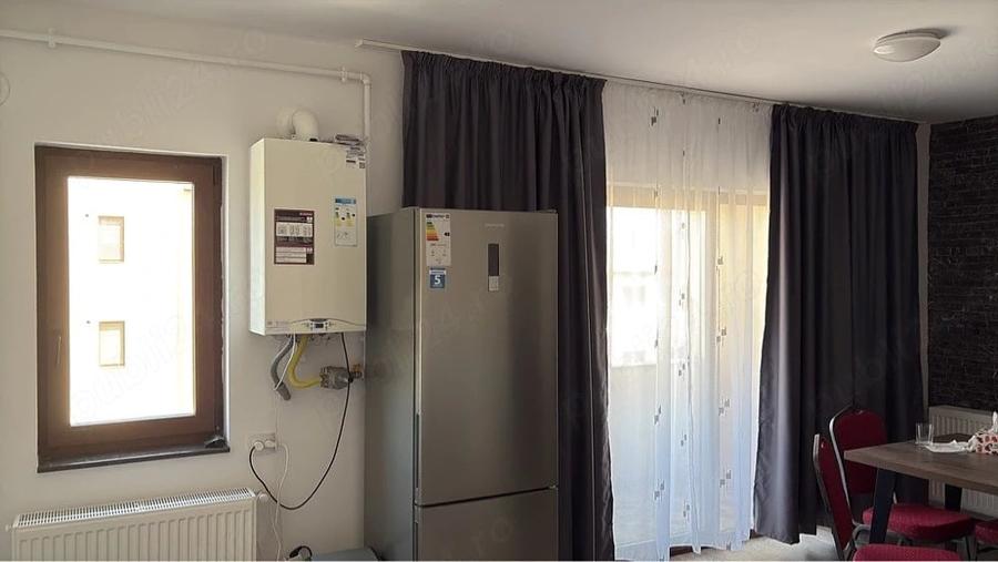 Apartament cu 3 camere decomandat în Florești