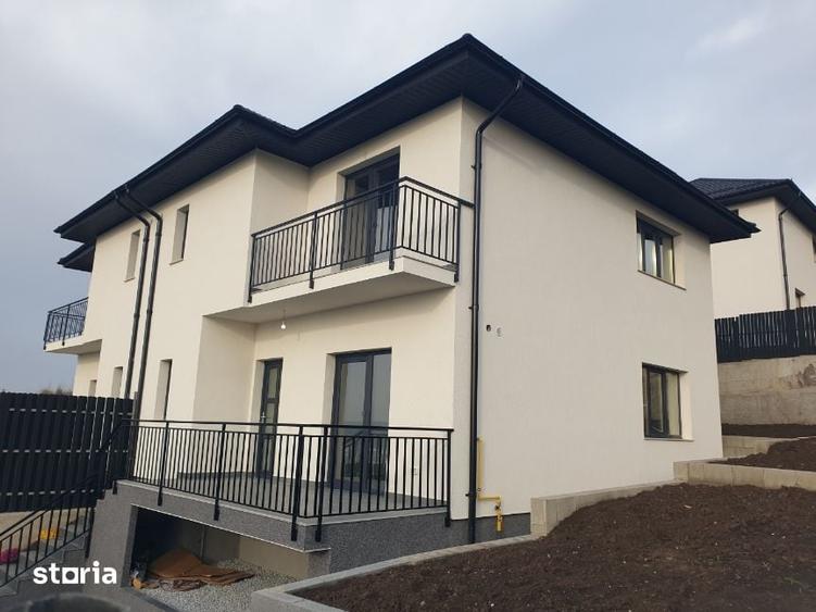 Casă cu 4 camere cu Teren 300 Mp în Valea Lupului
